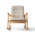 Sedia a dondolo con braccioli beige in poliestere bouclé e legno massello di frassino 65 x 90 x 100 cm